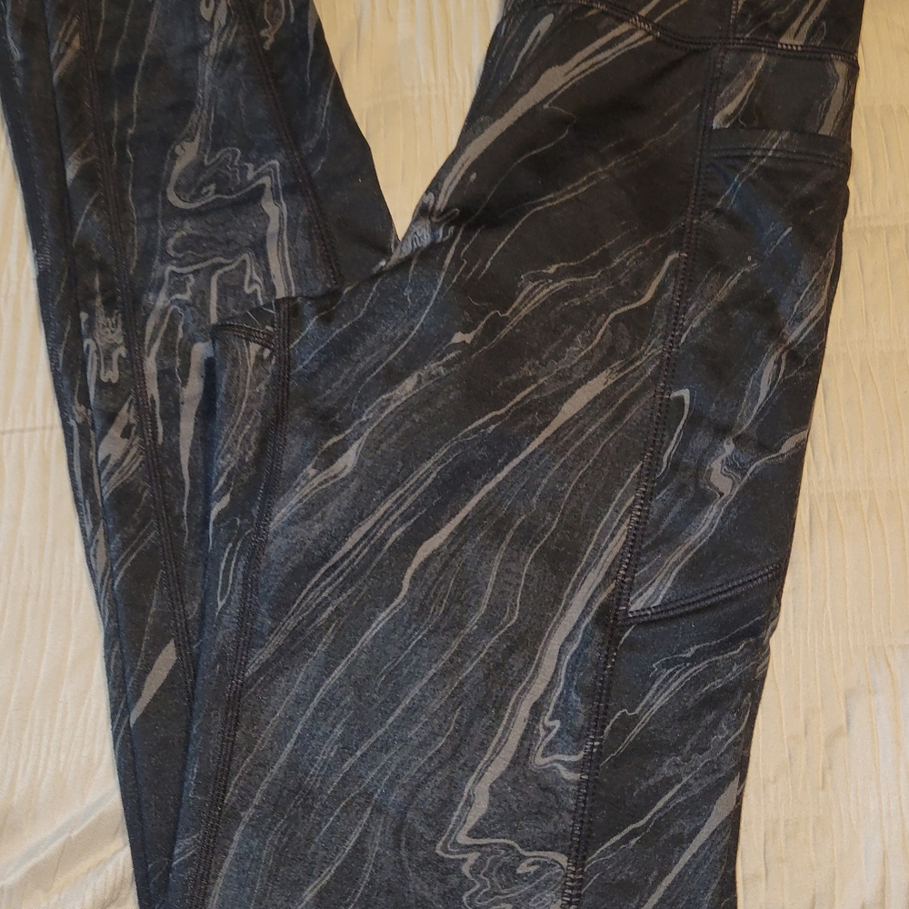 GAP Teen Black and Gray Marble Leggings